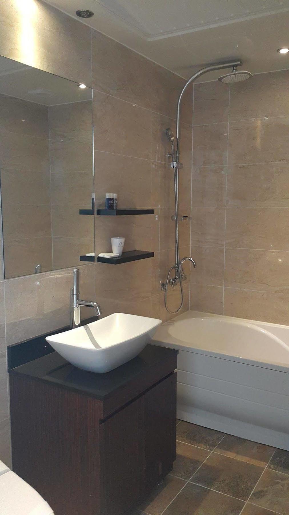 Radiance Tourist Hotel Кодже Екстер'єр фото
