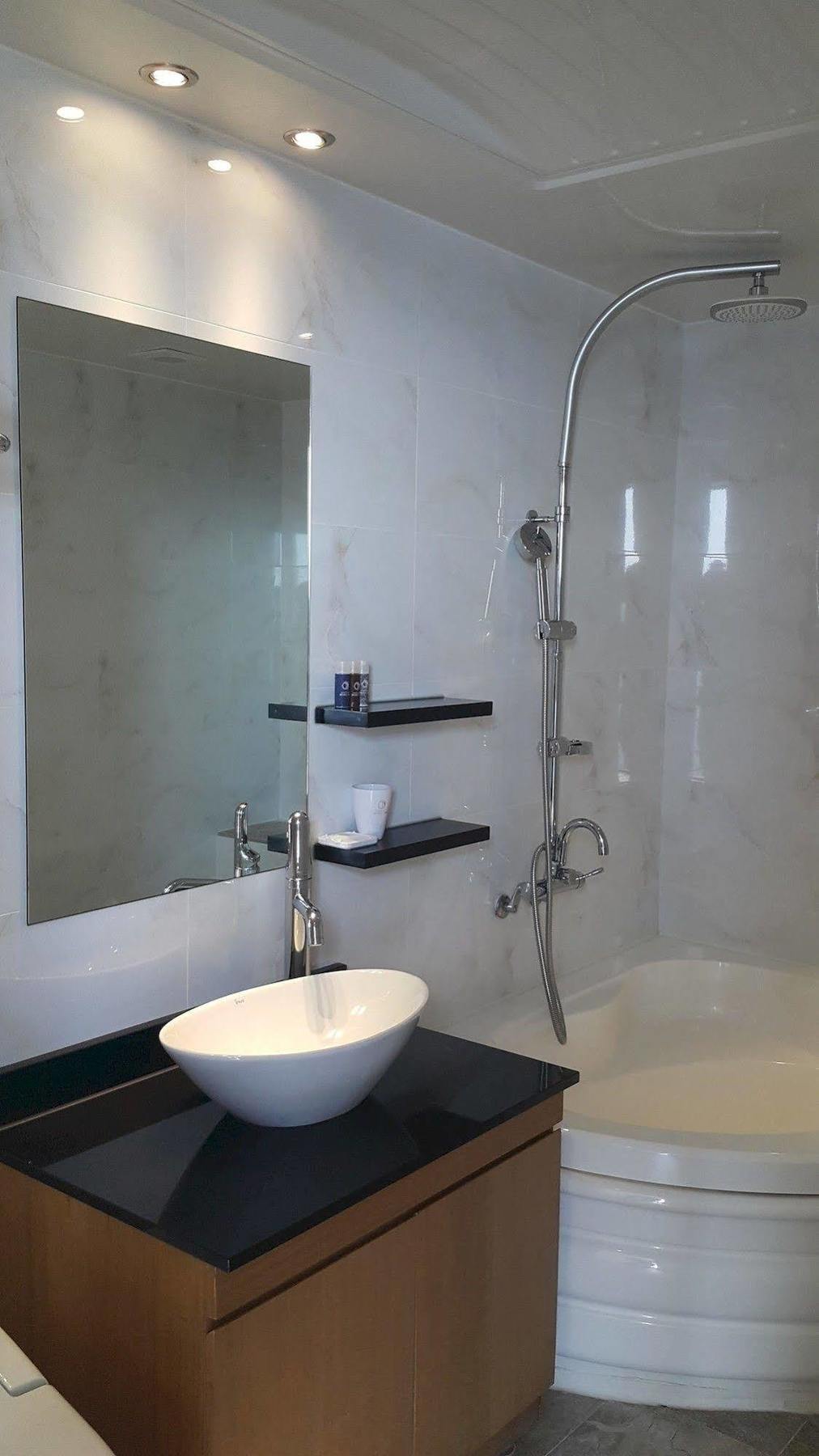 Radiance Tourist Hotel Кодже Екстер'єр фото
