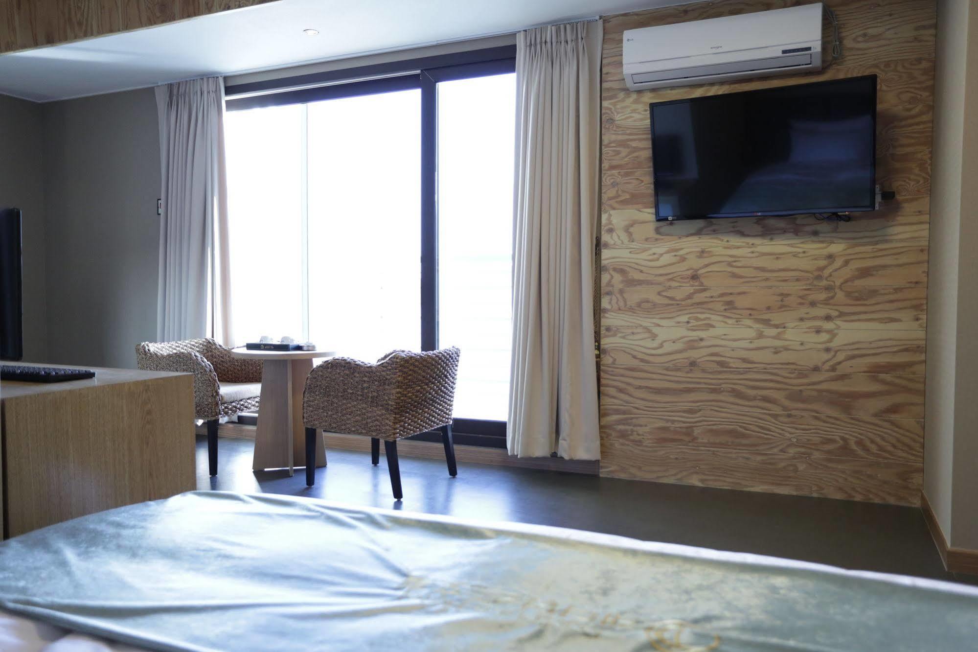 Radiance Tourist Hotel Кодже Екстер'єр фото